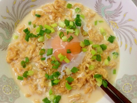 牛乳スープで♪ミルクチキンラーメン